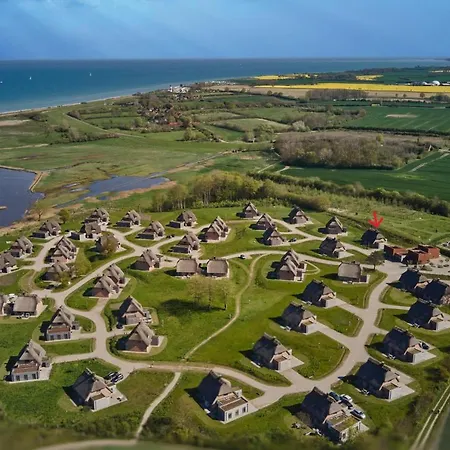 Holiday home Reetdorf Geltinger Birk Kuenstlerkate Wasserspecht *